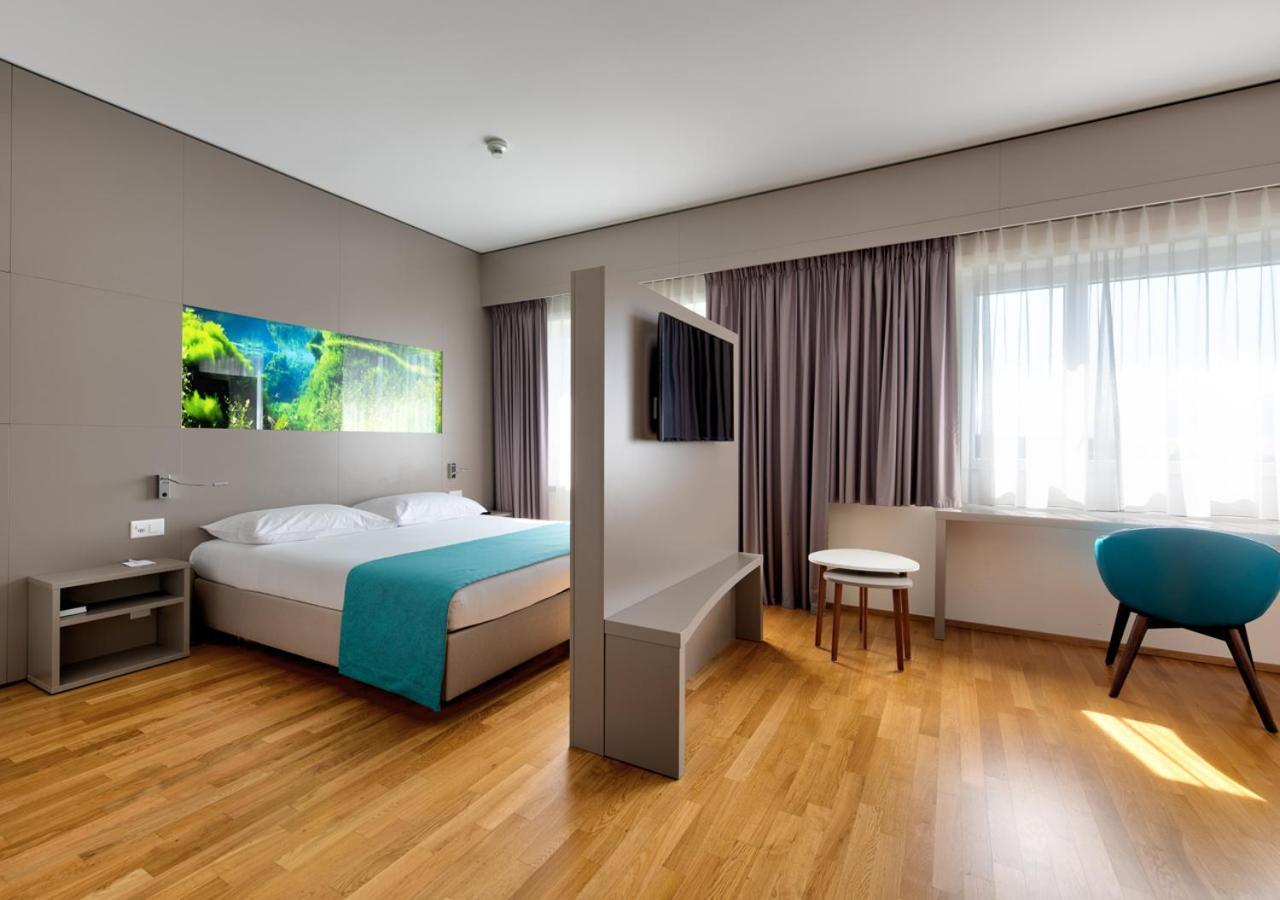 Aquatis Hotel Lausana Exterior foto